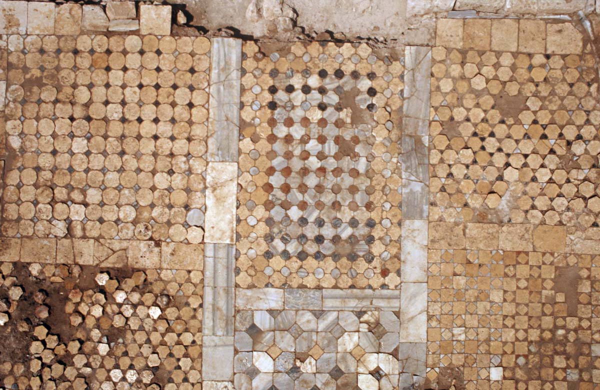 Pavement in opus sectile (Ph. Collet / Archives EFA, Y.1440)