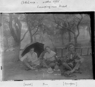 Camping rue Didot, octobre 1925.  Κάμπινγκ στην οδό Διδότου, Οκτώβριος του 1925.  / EFA N580-250