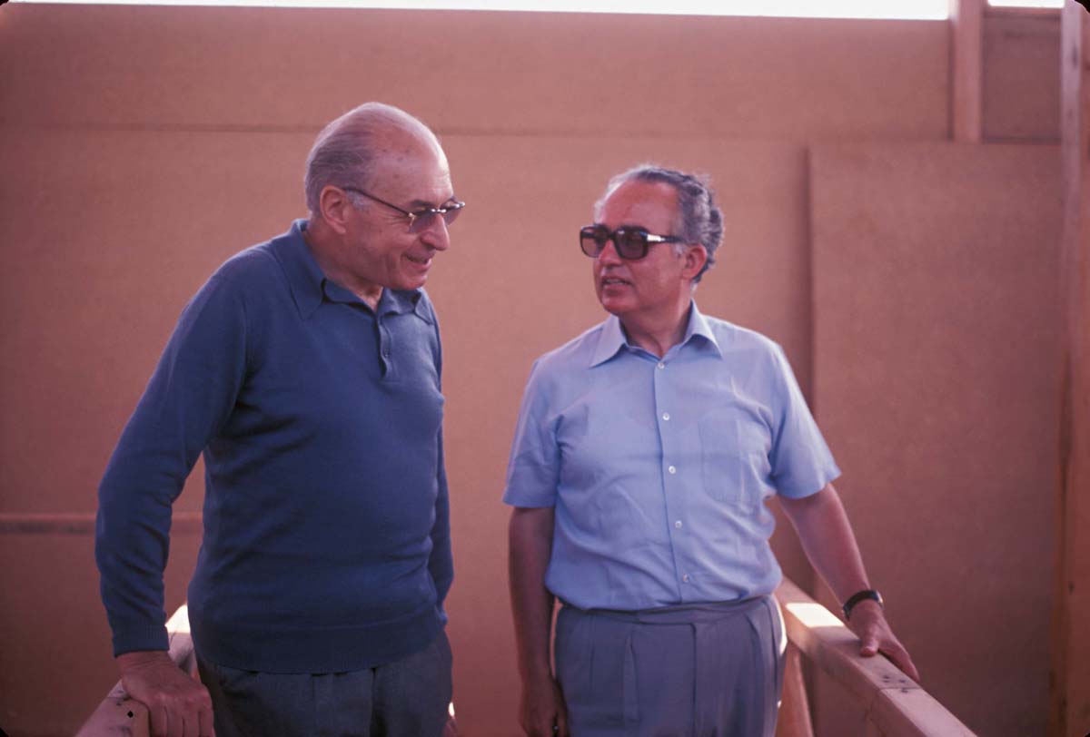 Pierre Amandry et Vassos Karageorghis, 1979 (F. & A. Hermary / Archives EFA, Y.2556)
